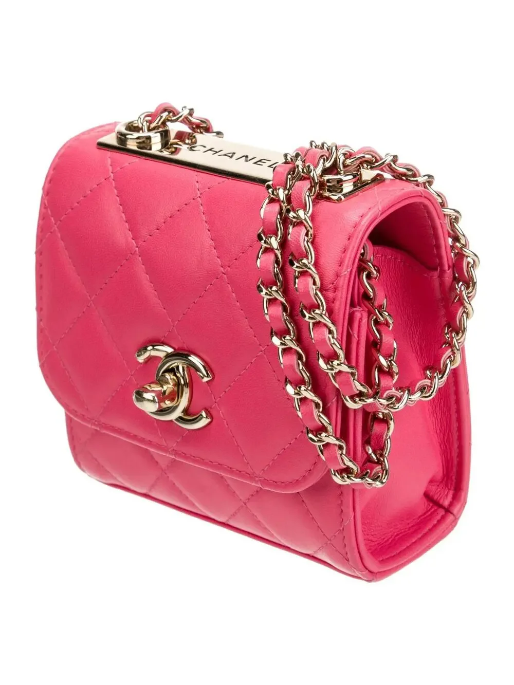 CHANEL elevate your